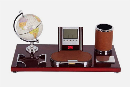 地球仪笔筒书房摆件